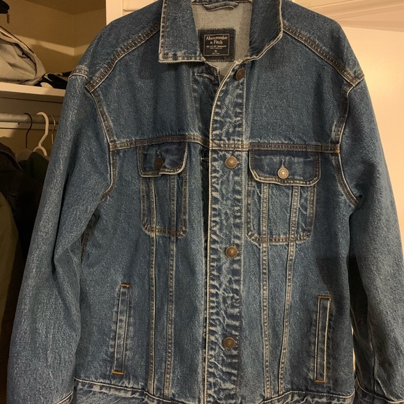 New Abercrombie & Fitch Jeans Jacket. - Picture 1 of 2